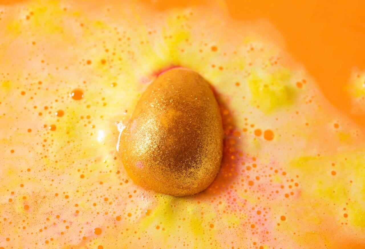 Lush-Osterkollektion-im-Detail-Farbenfrohe-Eiersuche-in-eurem-Badezimmer